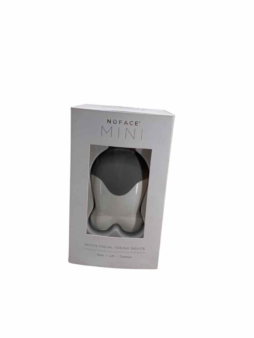 Nuface Face Toning Device NEW Face Treatment