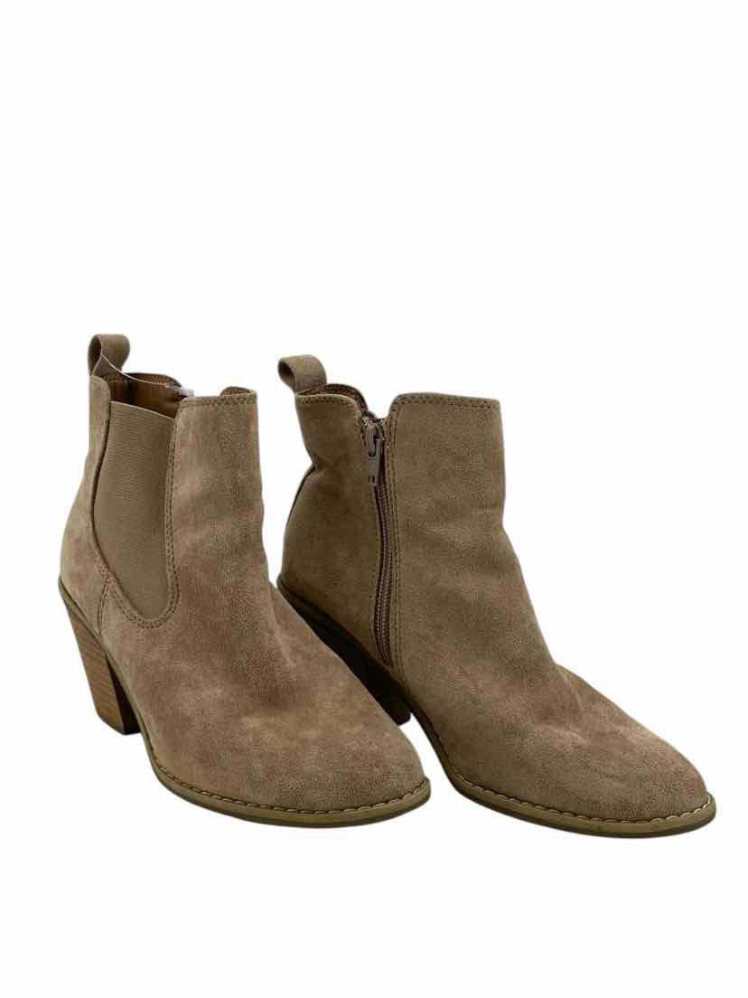 Soffe Ladies Size 6 Boots