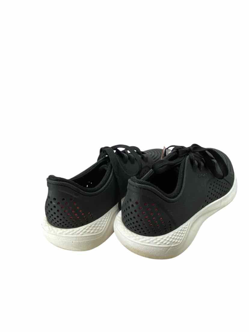 Crocs Ladies Size 9 Shoes
