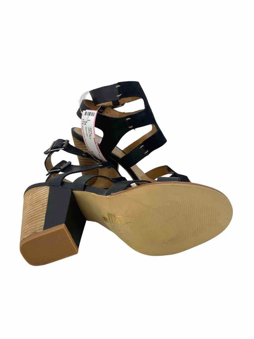 Dolce Vita Ladies Size 9.5 Shoes