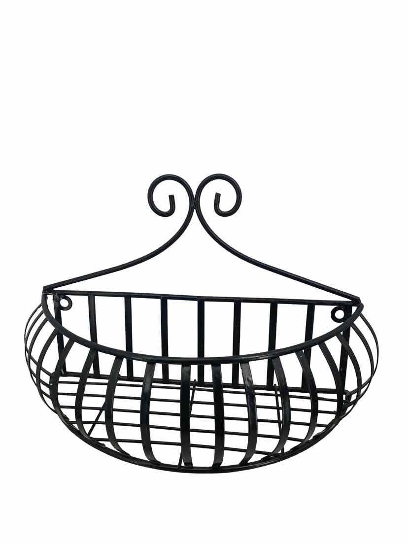 Brown Basket Metal Decor