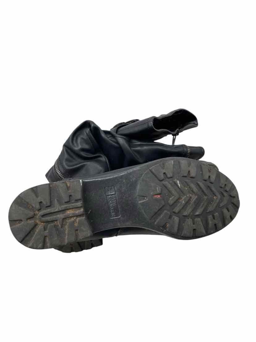 White Mountain Ladies Size 8.5 Boots