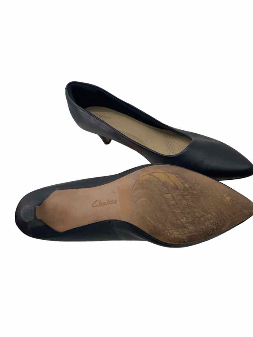 Clarks Ladies Size 11 Shoes