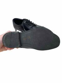 Van Huesen Kids Size 13 Shoes