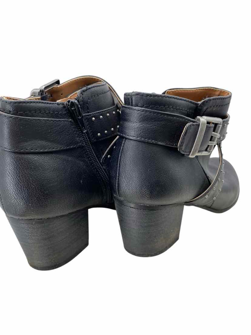 Frye Ladies Size 8.5 Shoes