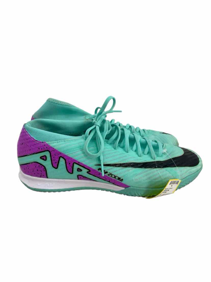 Nike Ladies Size 7.5 Shoes