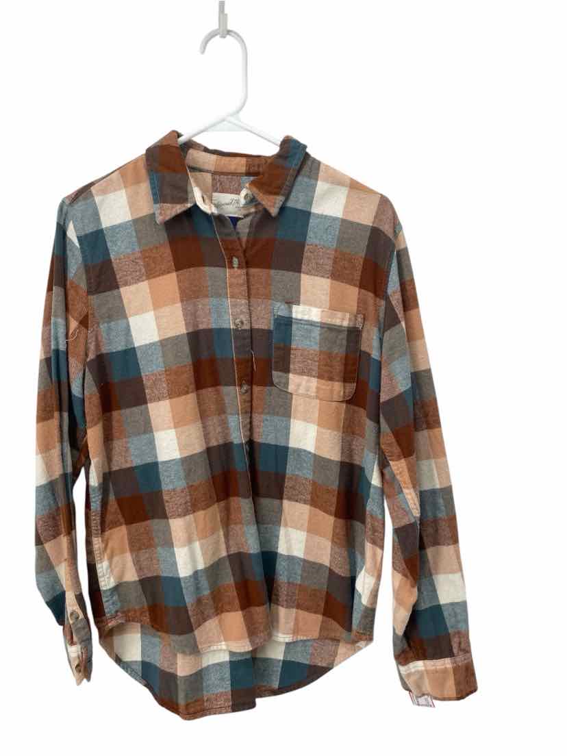 Universal Thread Ladies Size Small Shirt