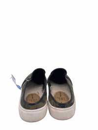 Time & True Ladies Size 8 Shoes