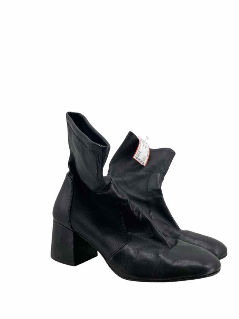 Stuart Weitzman Ladies Size 7 Shoes