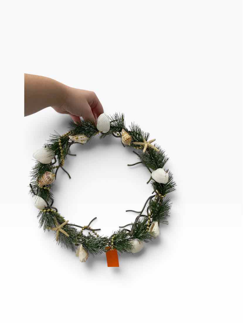 No Brand Shells Wreath