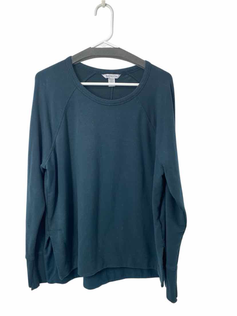 Athleta Ladies Size L Pullover