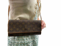 Louis Vitton Ladies Pouchette Twin 9/10 Crossbody