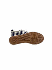 Serra Ladies Size 8 Shoes