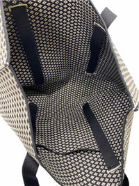 Vivaia Tote Bag