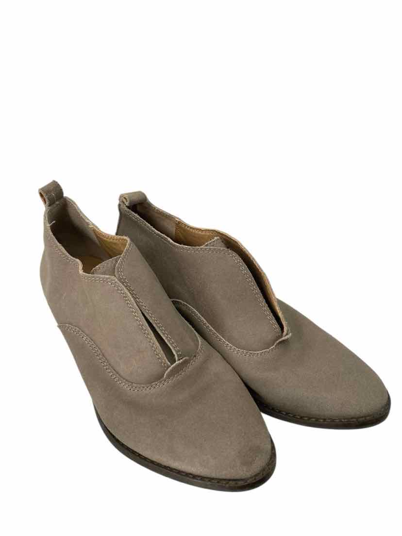 Lucky Brand Ladies Size 8 Shoes