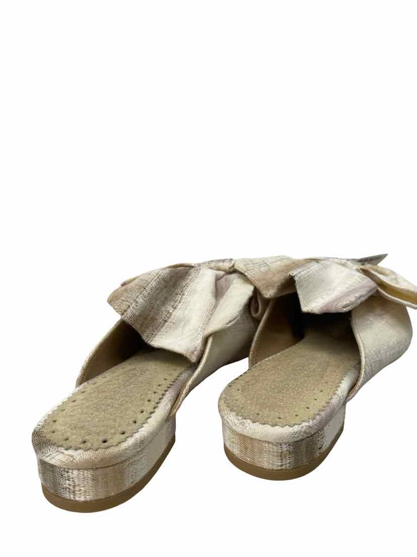 Anthropologie Ladies Size 5.5 Shoes
