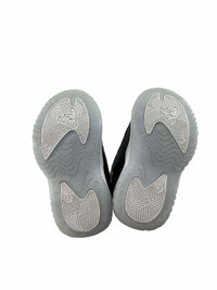 Shaq Kids Size 4 NEW Shoes