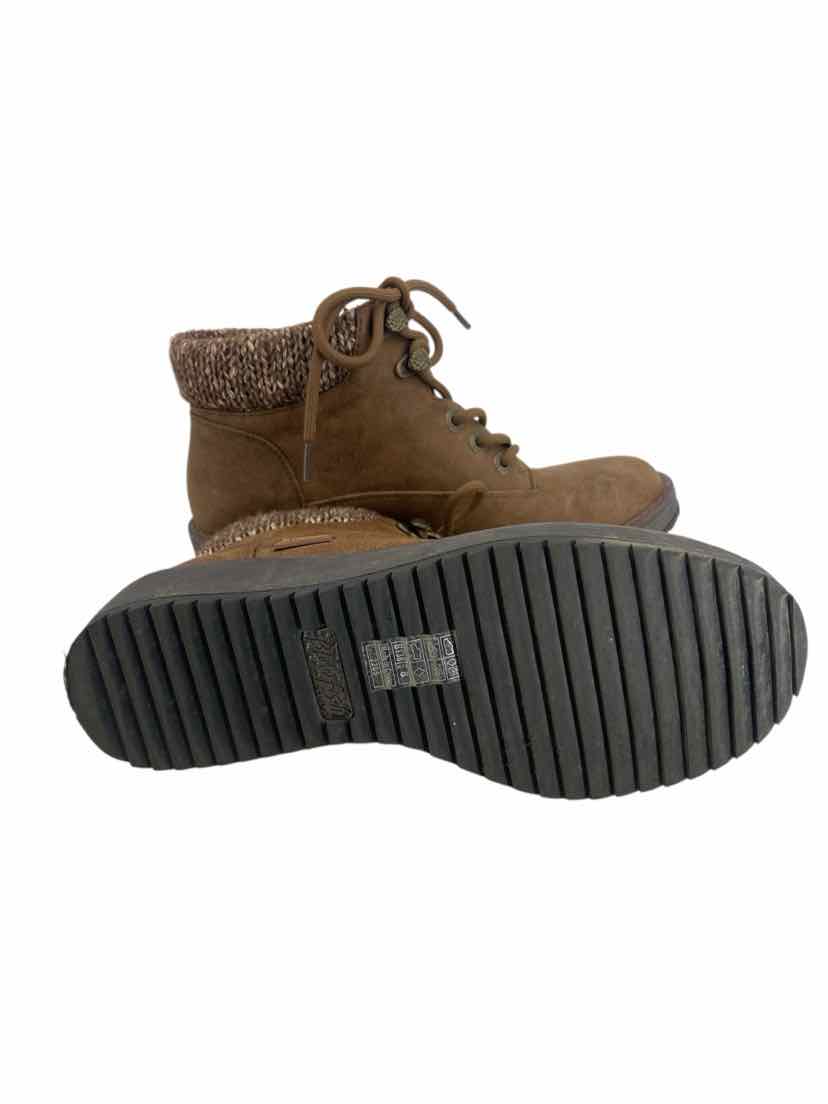 Blowfish Ladies Size 8 Boots