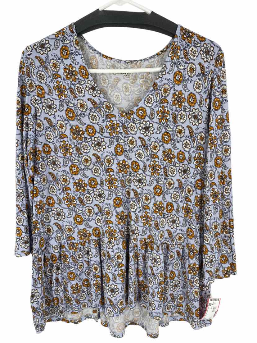 Ladies Loft Size Large Shirt