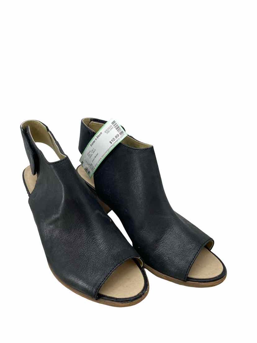 Josef Seibel Ladies Size 37/6.5 Shoes