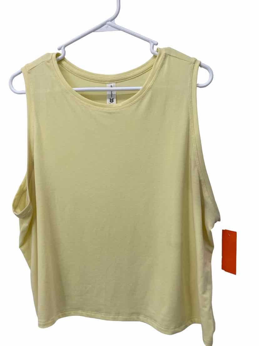 All in Motion Ladies Size XXL Shirt