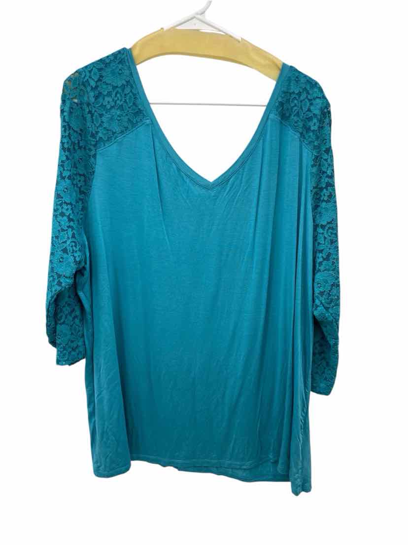 Lane Bryant Ladies Size 22/24 Shirt