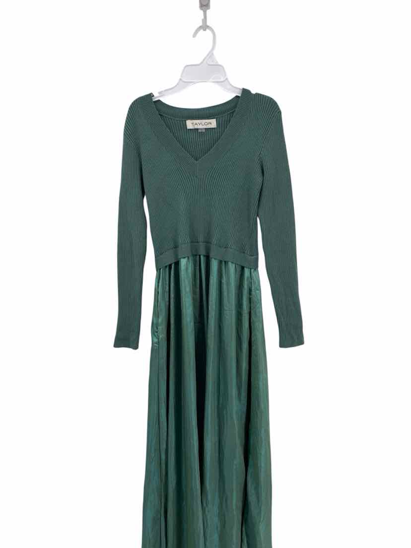 Taylor Ladies Size S Dress