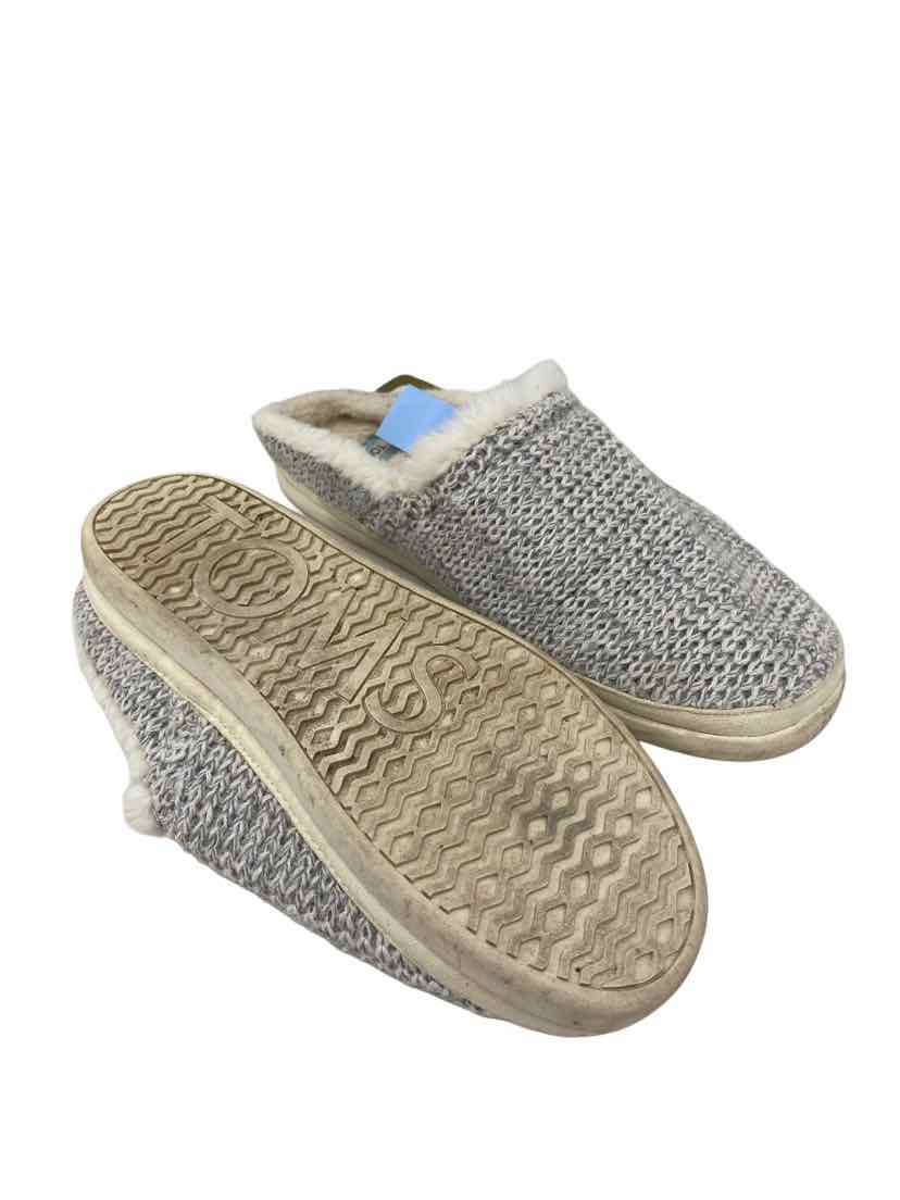 Toms Ladies Size 11 Slippers