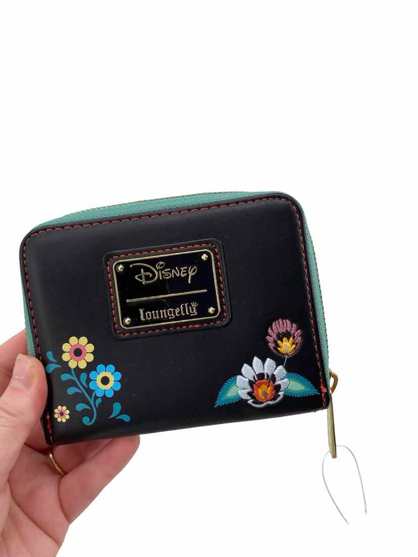Loungefly Ladies Alice in Wonderland Wallet