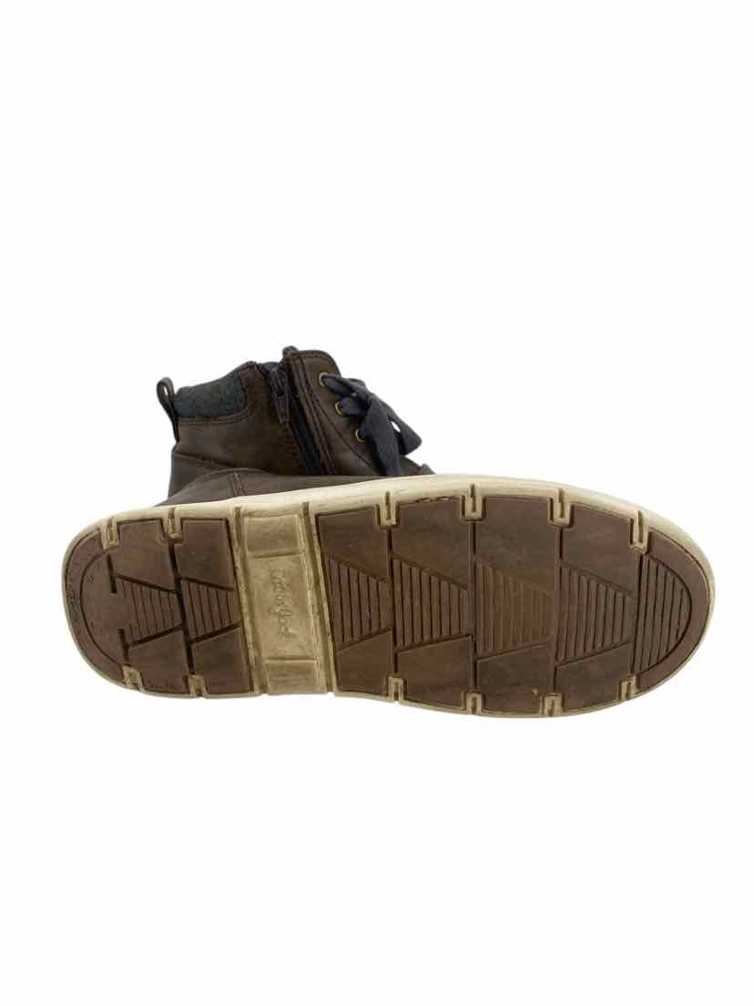 Cat & Jack Kids Size 5 Shoes