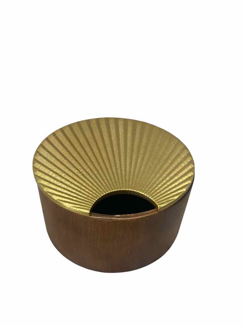 Ashland Brown Container