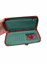 Disney/Loungefly Ladies Painting the Roses Red 9/10 Wallet