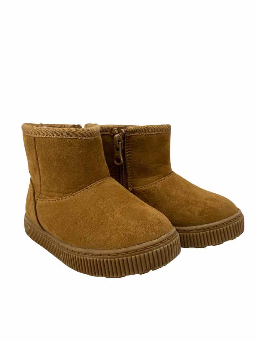 Cat & Jack Kids Size 5 Shoes