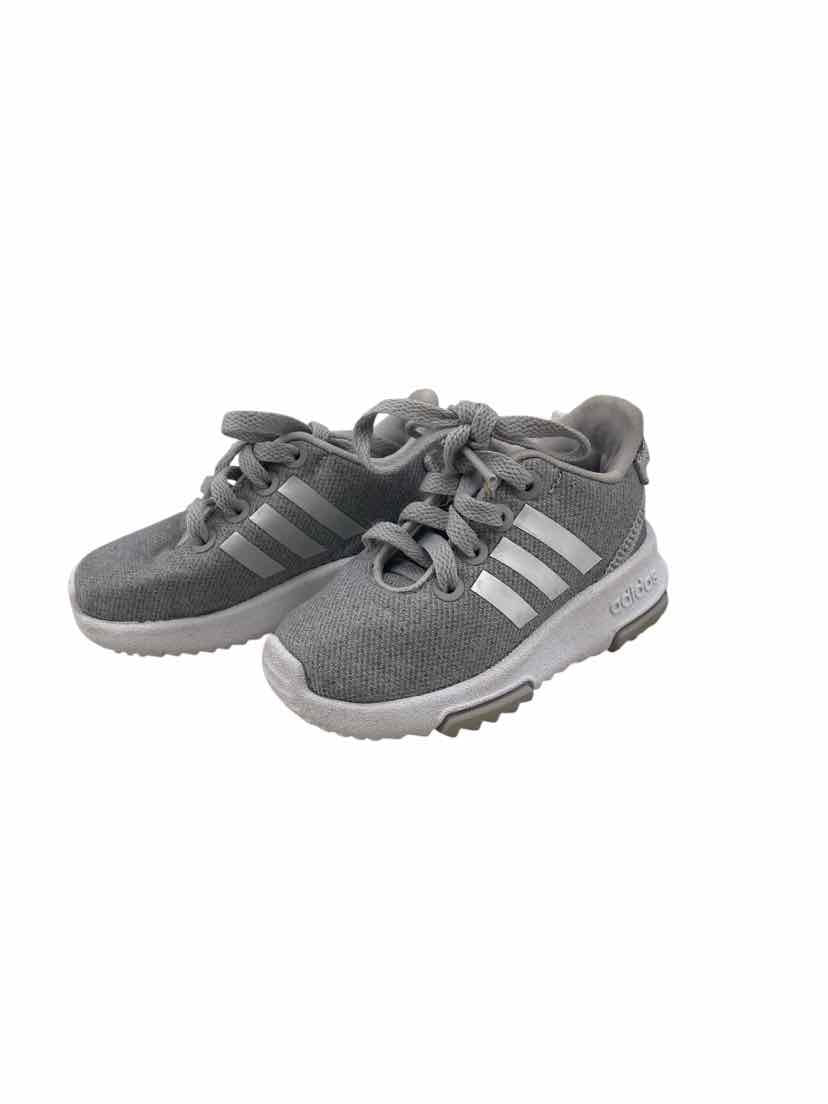 Adidas Kids Size 4 Shoes