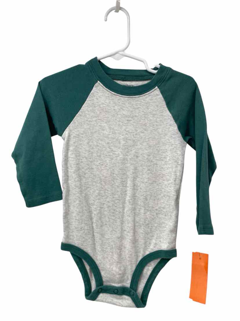 Carter's Kids Size 24m Onesie