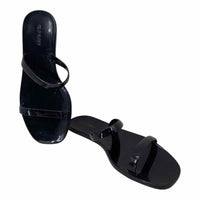 Old Navy Ladies Size 6 Sandals