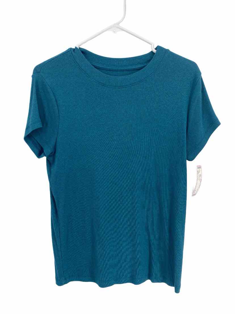 A New Day Ladies Size Large Shirt