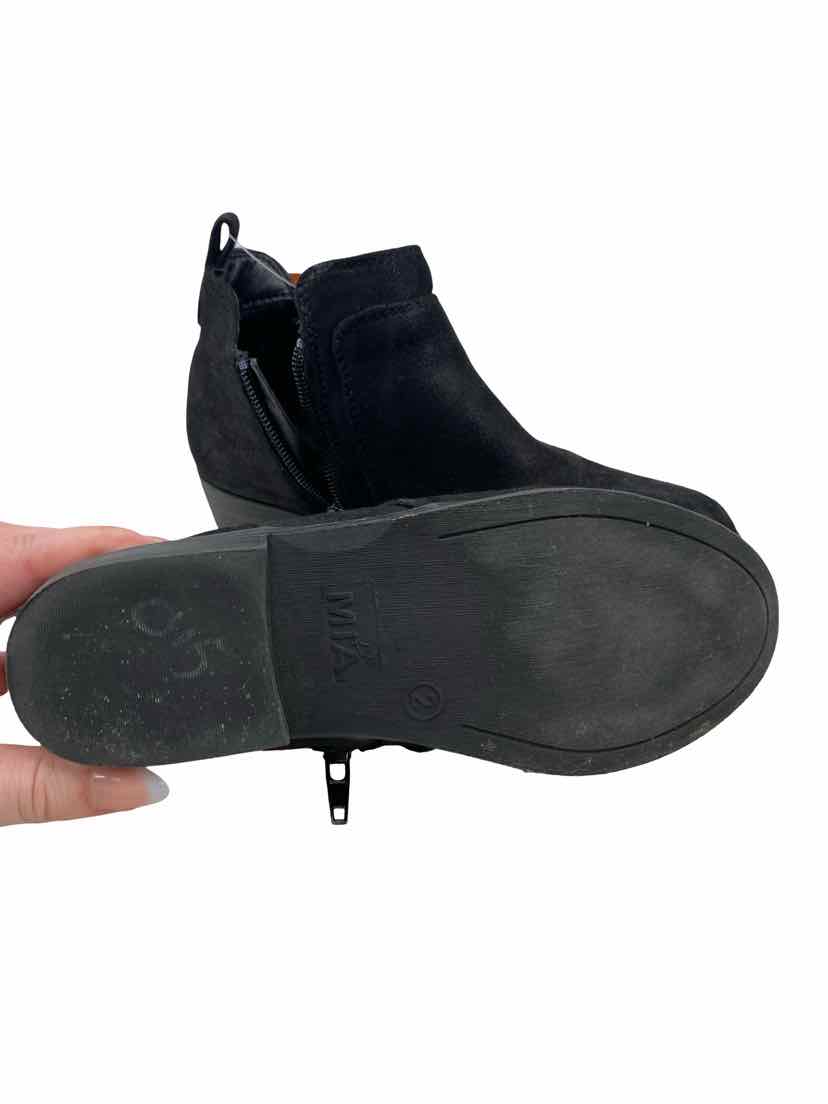 Mia Kids Size 2 Boots
