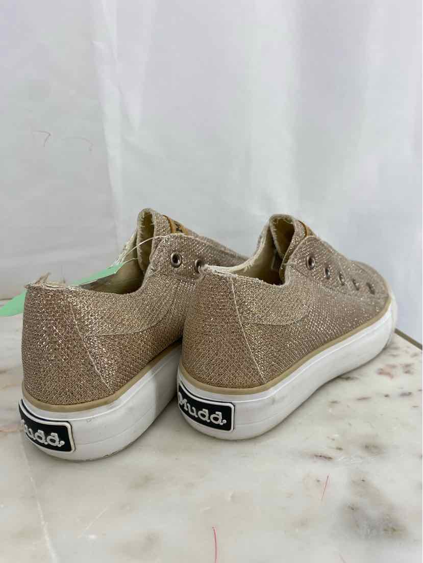 Mudd Ladies Size 6 Shoes