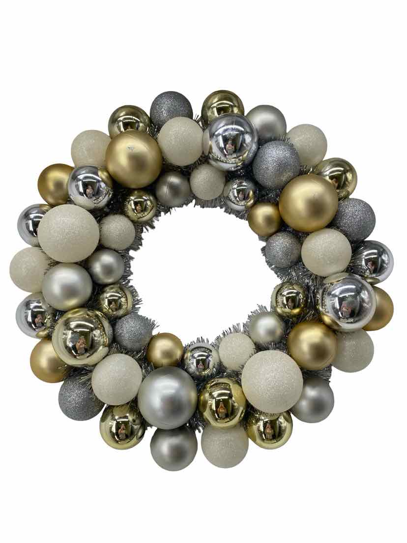 Silver & Gold Wreath