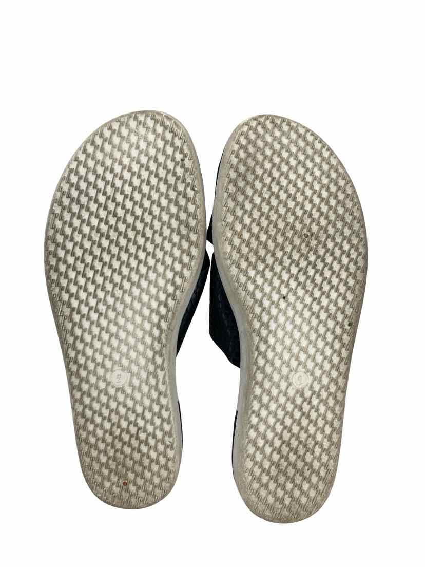 Circus Ladies Size 9 Sandals