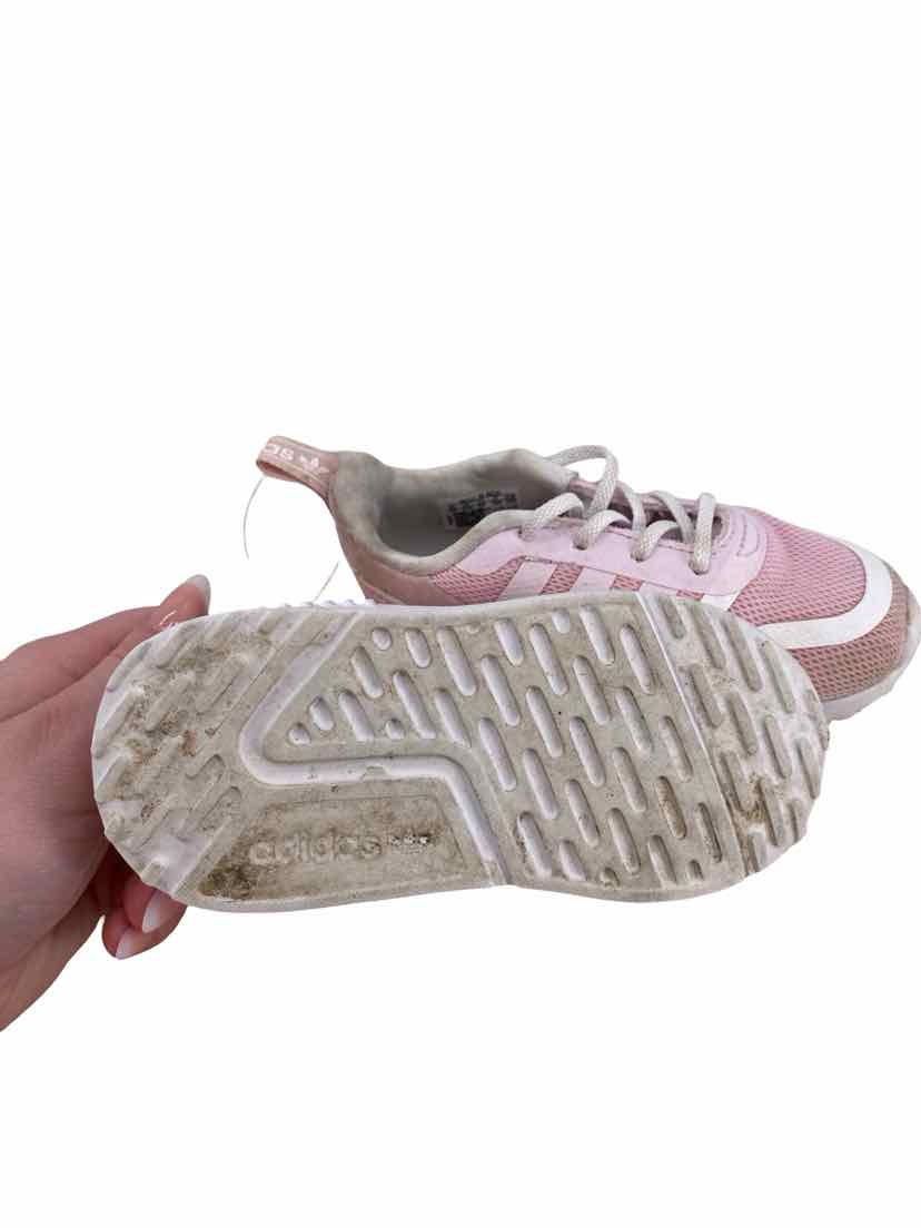 Adidas Kids Size 6 Shoes