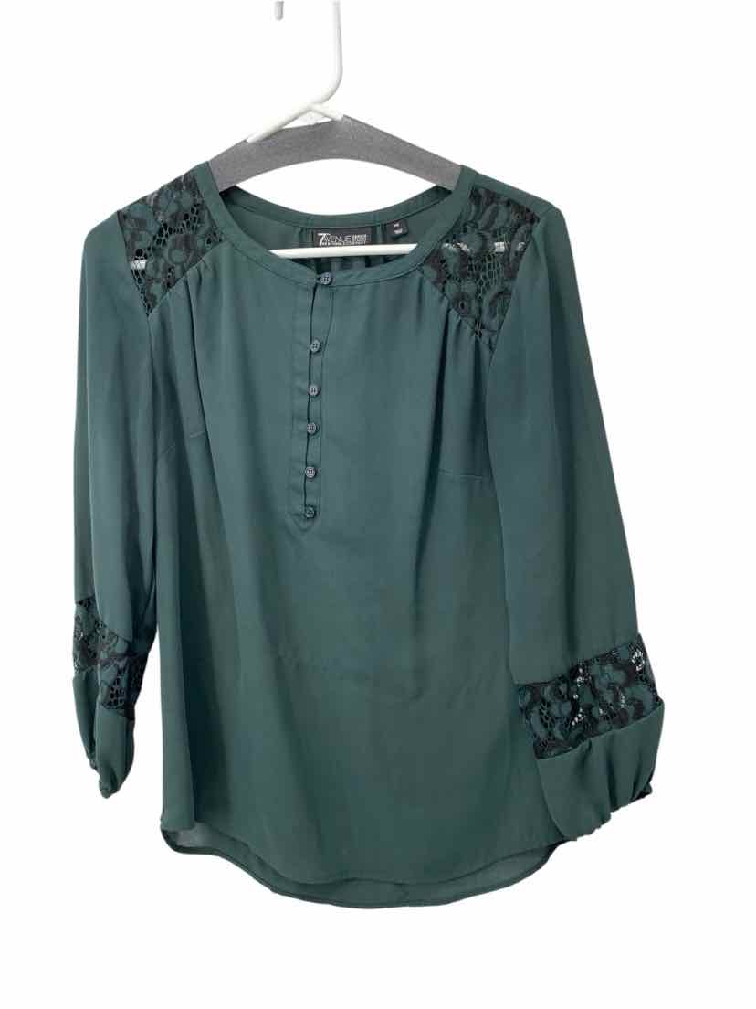7th Avenue Ladies Size XS Shirt