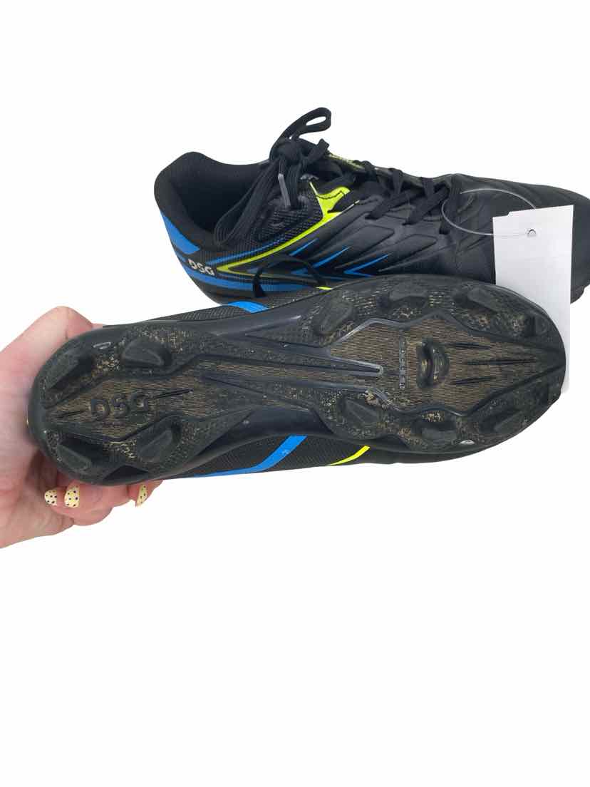 DSG Kids Size 1.5 Cleats