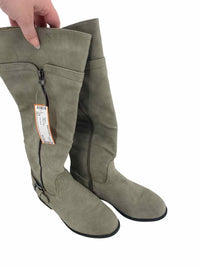 easy street Ladies Size 6.5 Boots