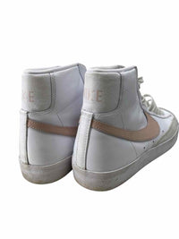 Nike Ladies Size 9.5 NEW Shoes