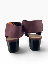J Adams Ladies Size 8.5 Shoes